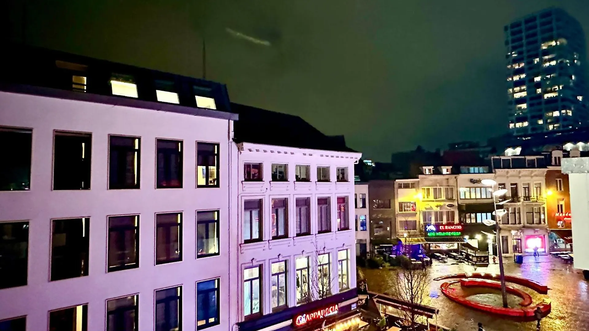 Apartment Luxury Suites Diamond By Rikas Hotels Antwerpen Belgien